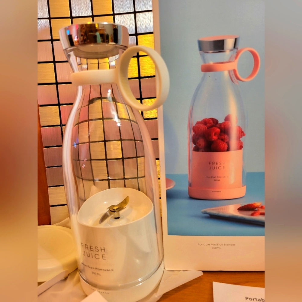 Portable smoothie blender 350mL